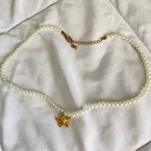 Angel Charm Pearl Necklace - Picture 3 of 4